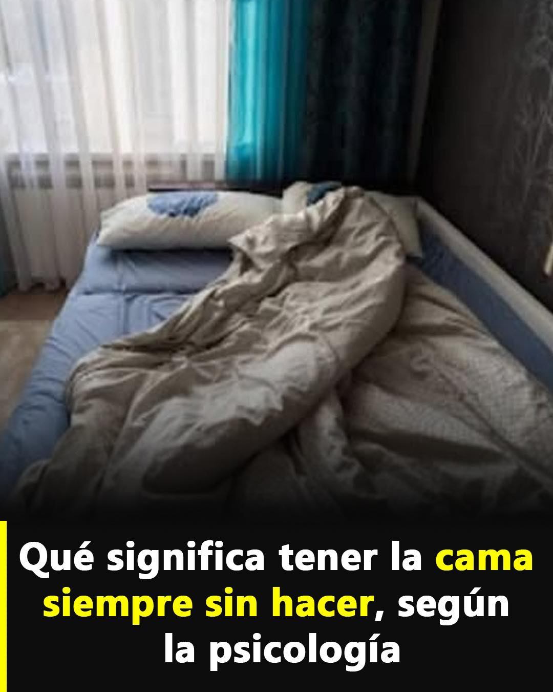 Cama desordenada frente a una ventana