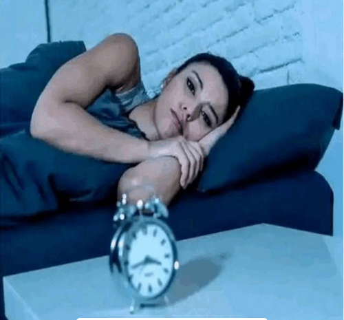 Despertar entre las 3 y las 5 de la mañana: ¿Qué significa y cómo mejorar tu sueño?