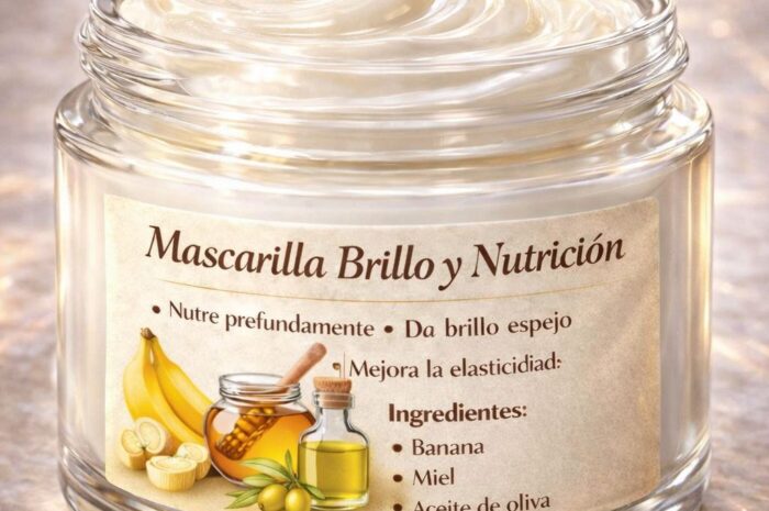 Mascarilla Casera de Banana Miel y Aceite de Oliva para un Cabello Radiante
